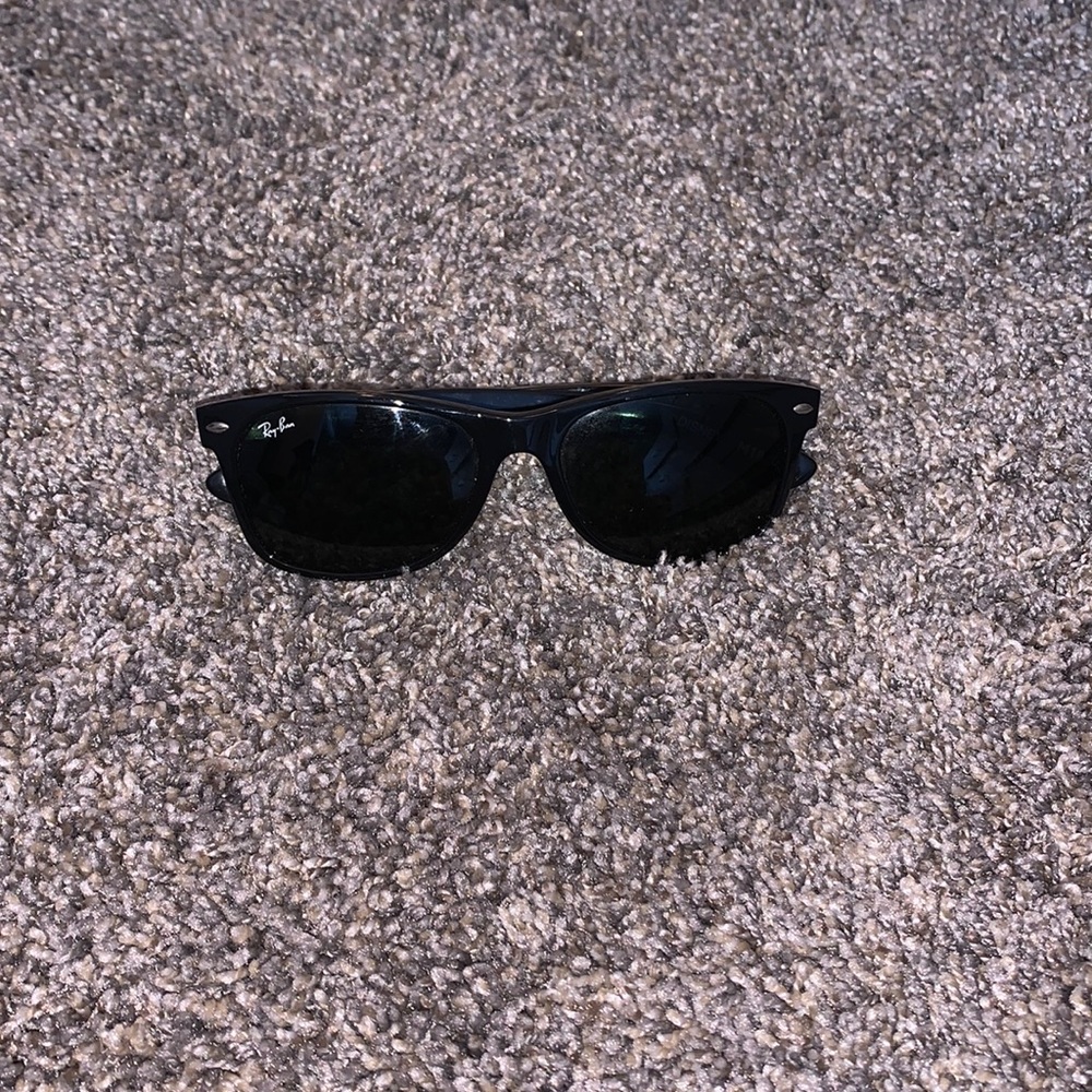 Disney limited edition Raybans